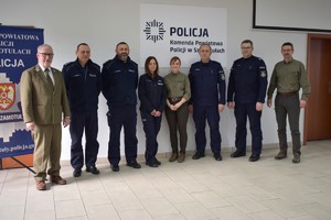 policjanci i leśnicy