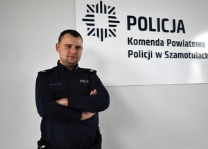 Dzielnicowy st. sierż. Roman Kaczmarek z Posterunku Policji w Dusznikach
